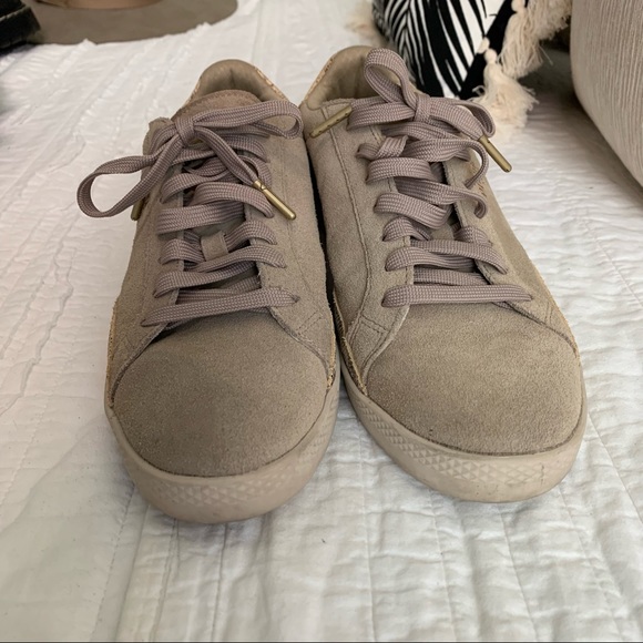 Puma Match Lo Snakeskin Sneaker - Size 8.5 - Like New - Picture 12 of 12